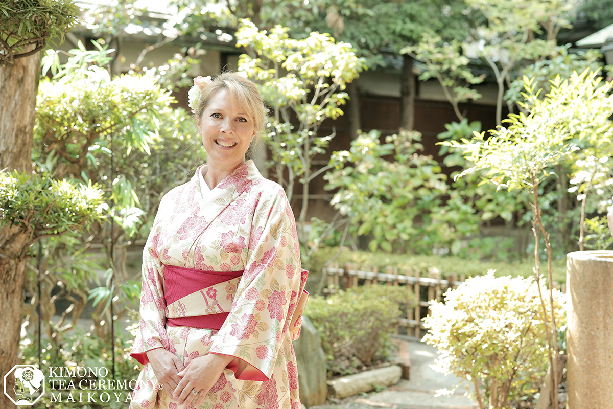 Kimono and Professional Photo Shooting in Kyoto